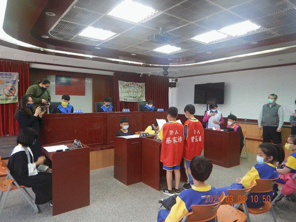 司法紮根    基隆地檢署辦理中華國小學生法治教育參訪本署活動